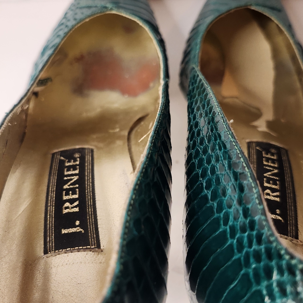 SALE! J.Renee Teal Snakeskin Heels - Picture 12 of 16